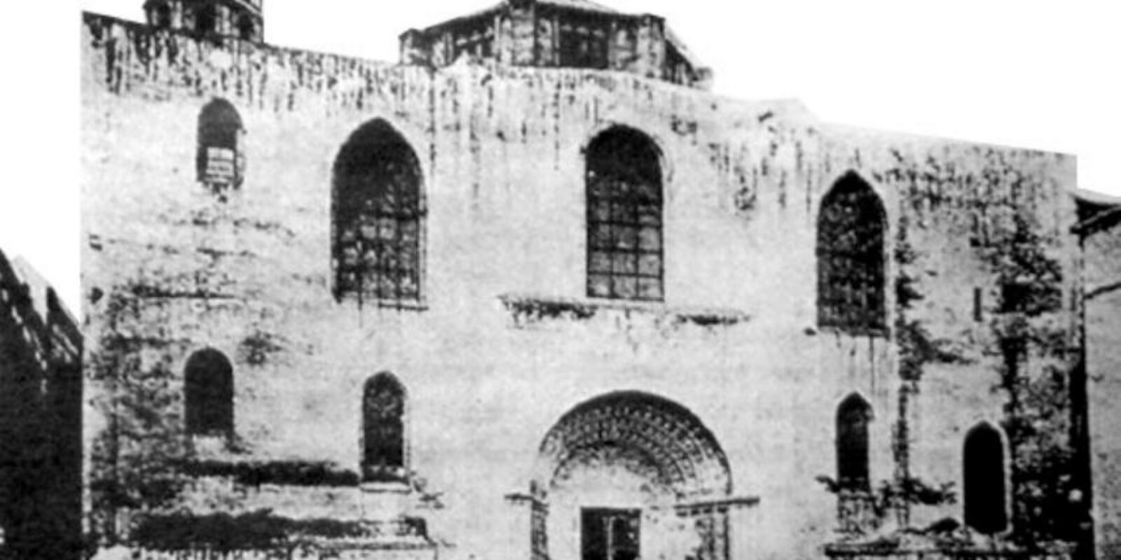 Imatge històrica de la Catedral de Barcelona, cap al 1880 / Wikimedia