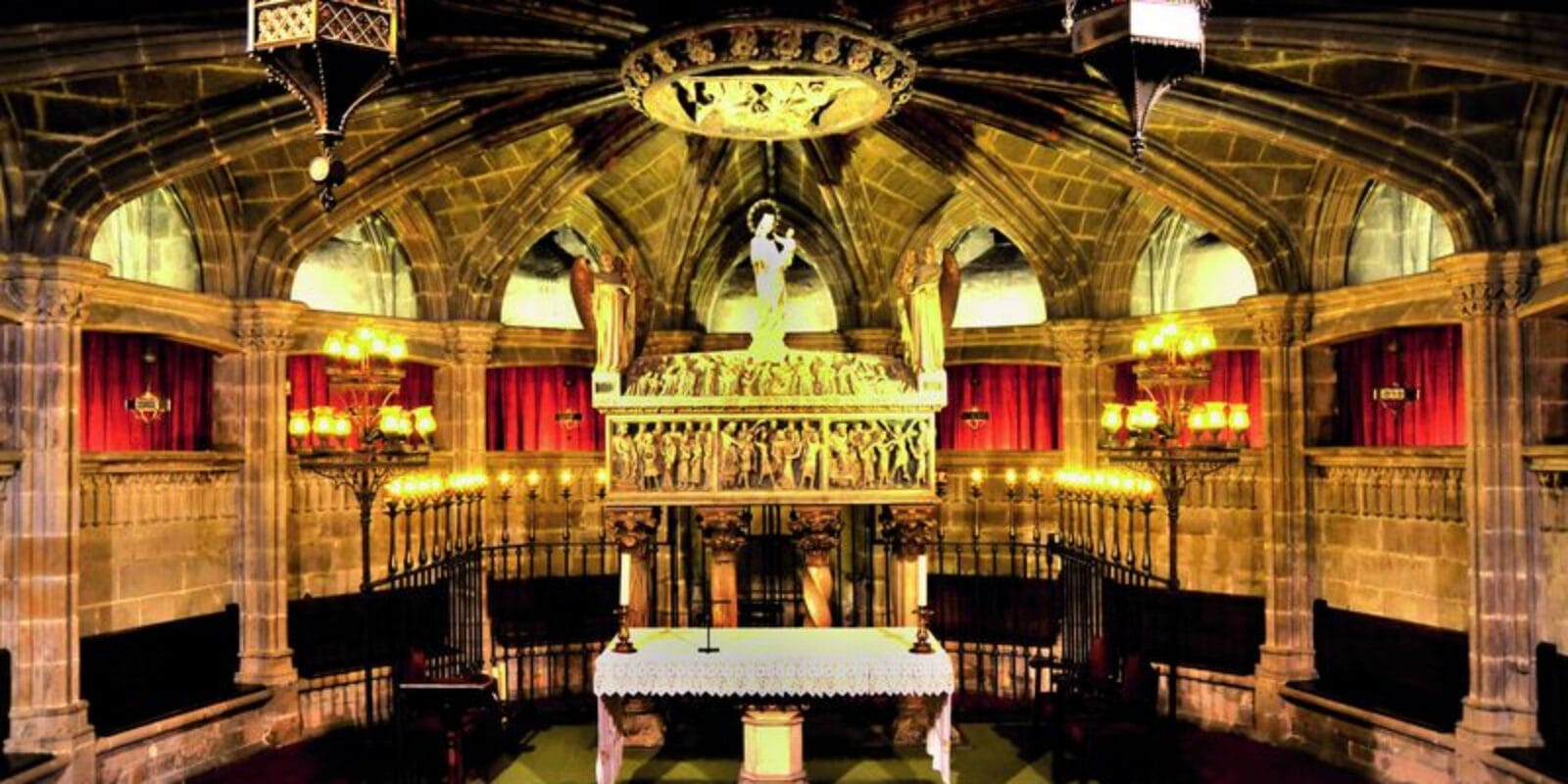 Cripta i sepulcre de Santa Eulàlia, a la Catedral / Ajuntament de Barcelona – Antonio Lajusticia 